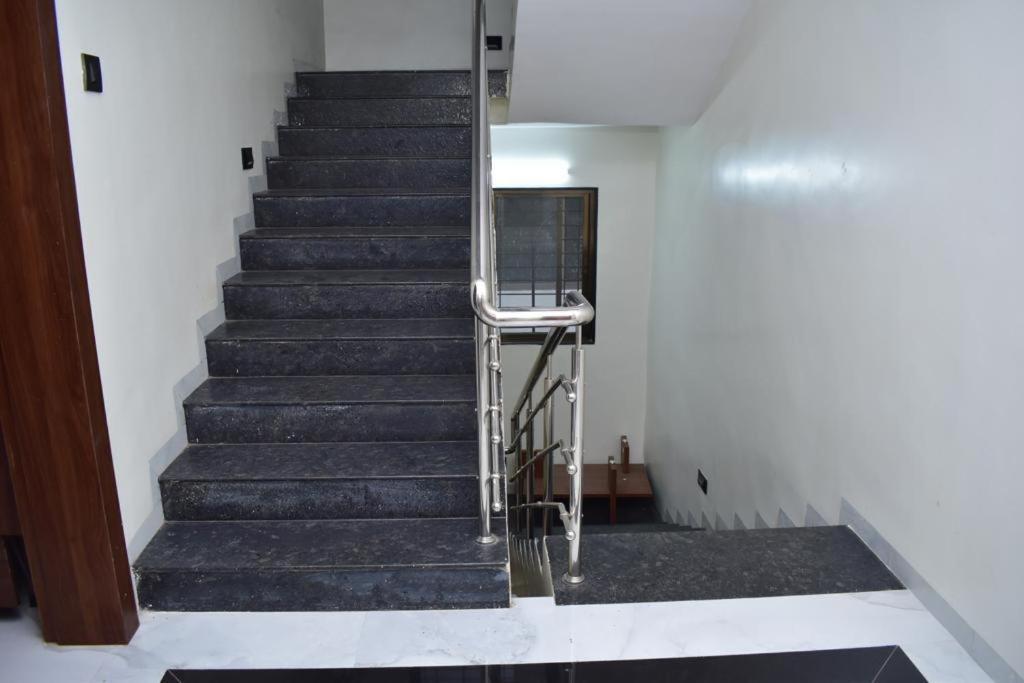 Hotel Sai Sandesh Shirdi Exterior photo